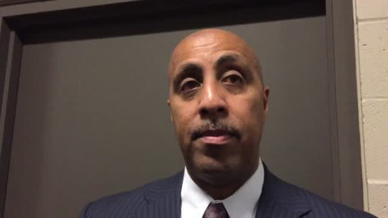 VIDEO: Lorenzo Romar after Huskies' 86-73 loss at Oregon