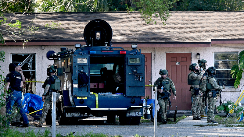 Bradenton police shoot and kill 'armed suspect' during drug raid, agency says