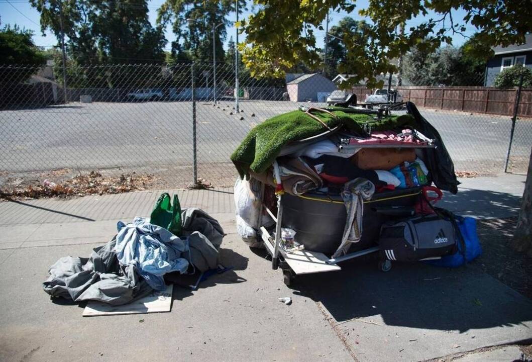Controversial Sacramento homeless shelter quietly gets new address