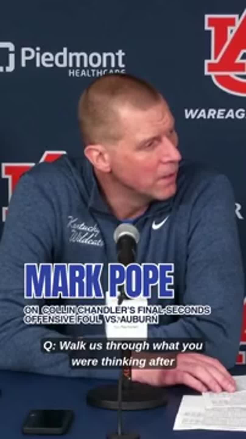 'It's unfortunate.' Mark Pope on Collin Chandler's final-seconds offensive foul
