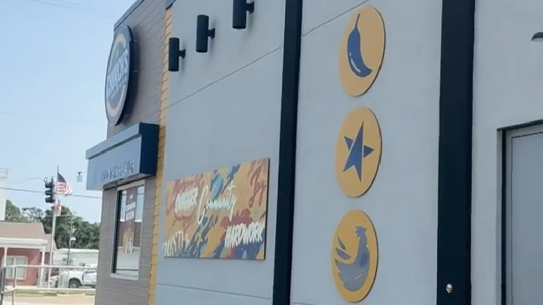 Church's Texas Chicken reopens in Gulfport