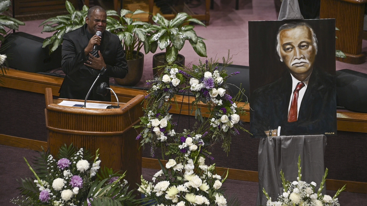 Listen to son sing moving tribute to William Lee, founder of city’s African American paper