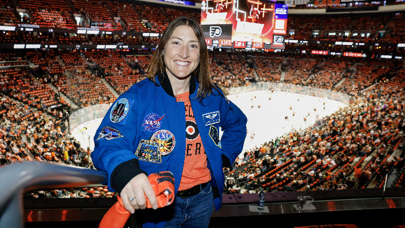 Hear how NASA astronaut Christina Koch juggles Flyers, Canes loyalties