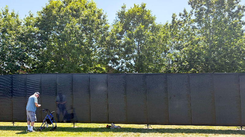 Traveling replica of Vietnam Veterans Memorial arrives in Lacey
