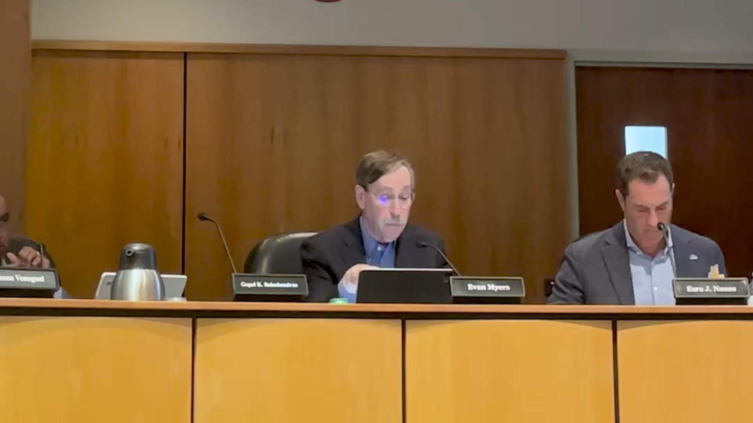 Borough Council approves immigration protection ordinance