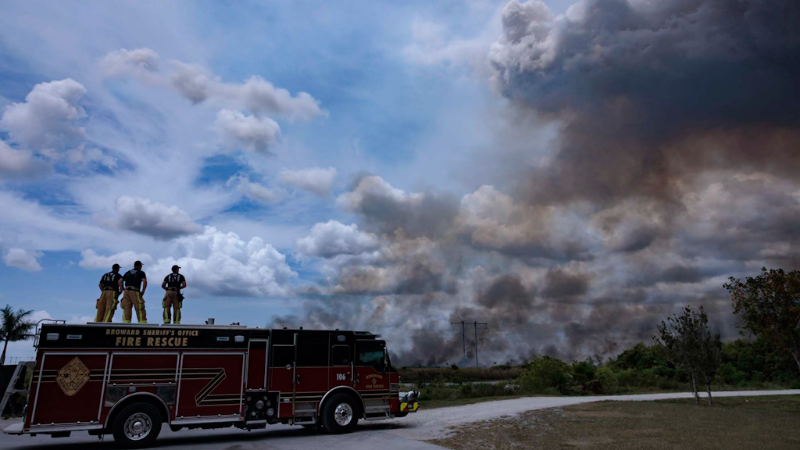 Wildfire burns 4,800 acres west of Pembroke Pines