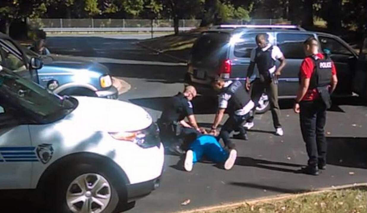 Keith Lamont Scott's wife releases video of shooting
