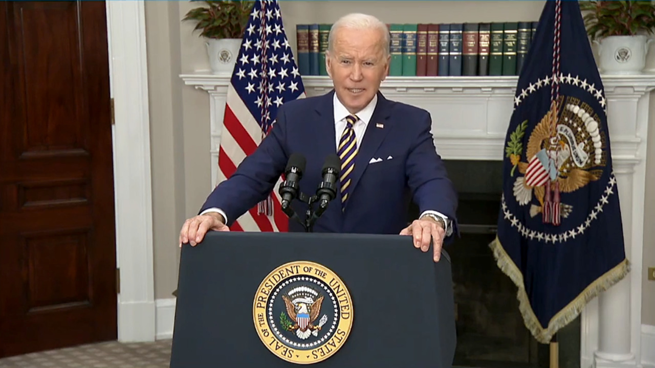Biden announces ban on Russian oil imports