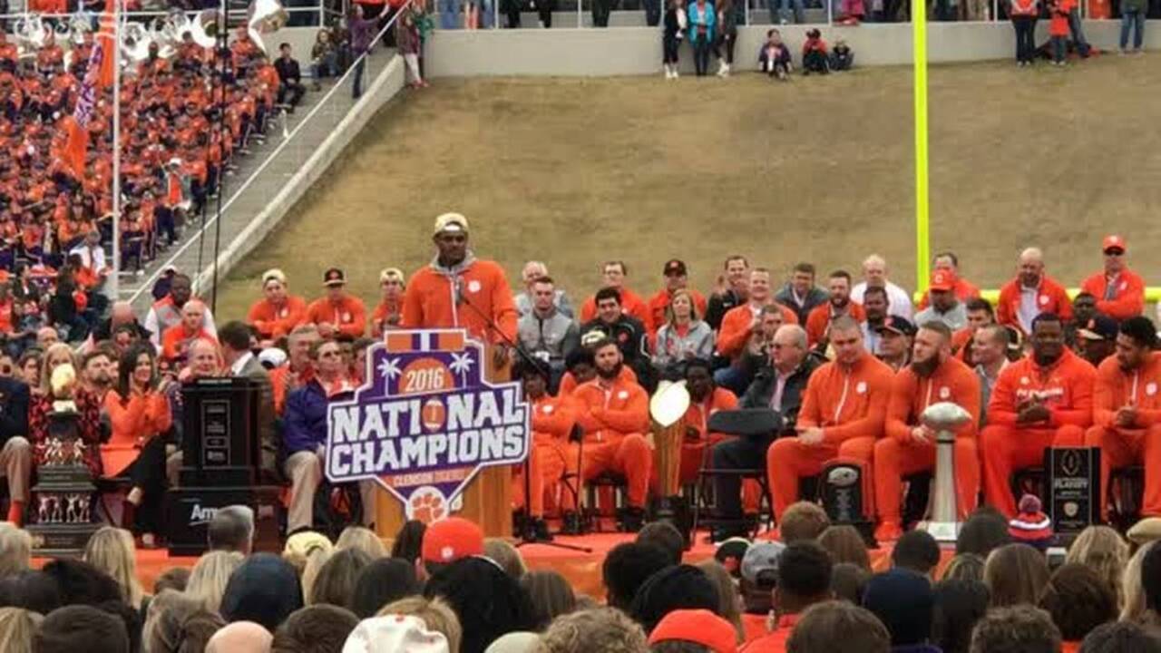 Deshaun Watson speaks at Clemson national title celebration
