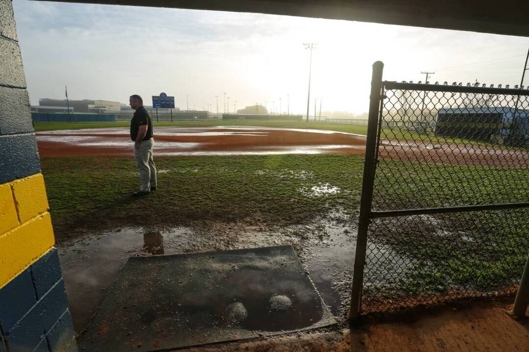 Lexington High Softball Stadium vs Baseball stadium: a Title IX violation? 