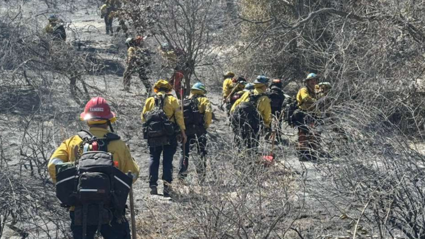 See firefighting effort to contain Sandy Fire in Simi Valley