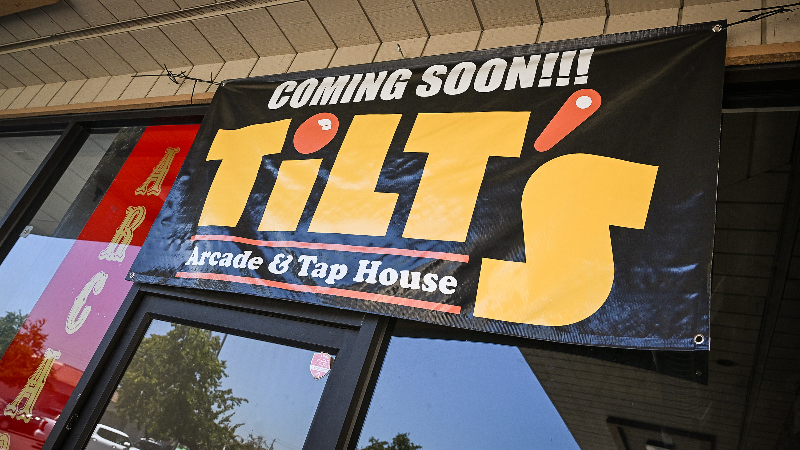 See where a tap house and entertainment center is going in Clovis
