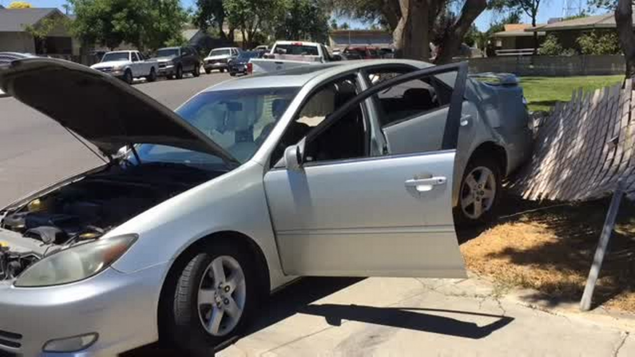 Teen arrested after crashing car while fleeing Los Banos police (Video ...