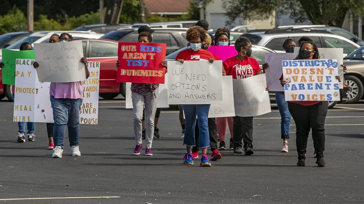 Some East St. Louis parents demand schools provide remote learning due to COVID cases