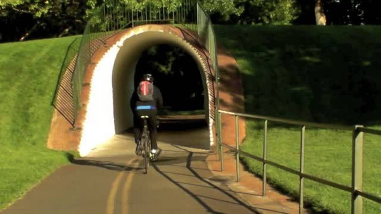 The Boise River Greenbelt offers bicycling and running trails