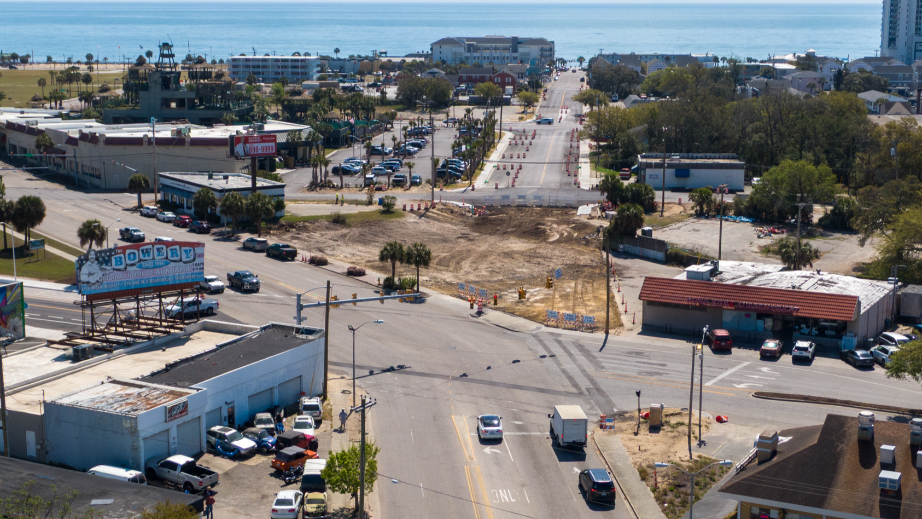 Highway 501 realignment begins in Myrtle Beach. Former Ed's Hobby Shop demolished