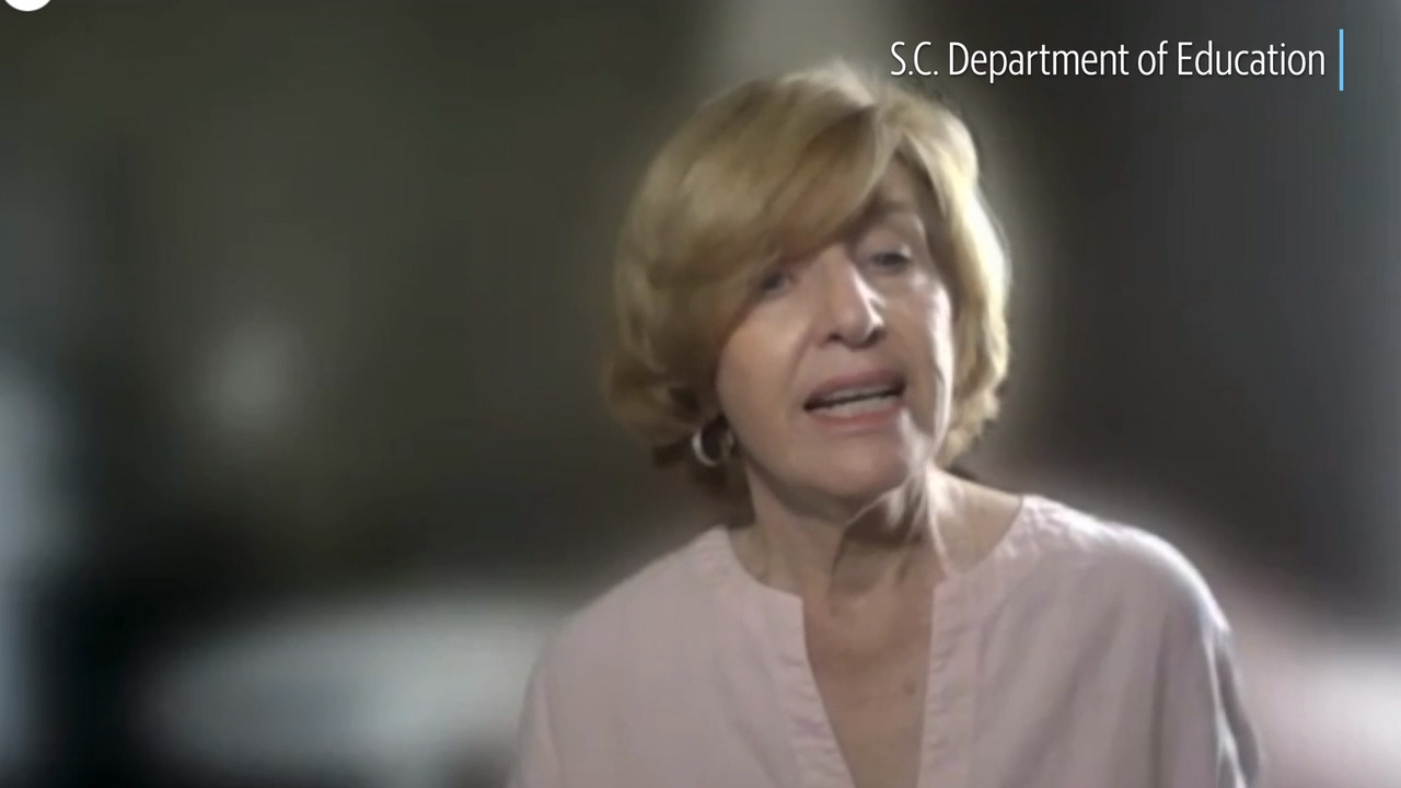 Leading fundraiser in SC schools chief race lacks credentials. Will she earn them in time?