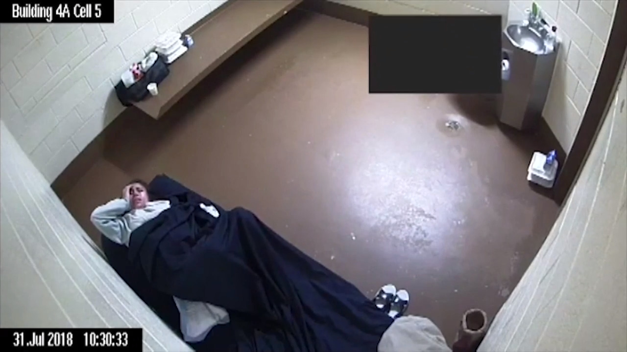 Woman sues after giving birth alone in jail cell