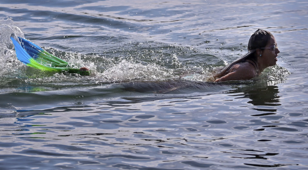Olympic hopeful swims to bring awareness of water pollution