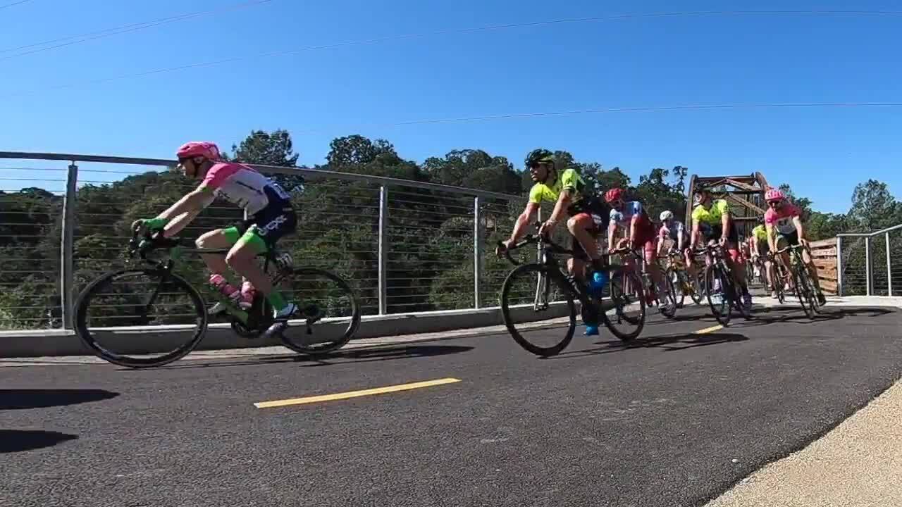 Folsom residents welcome Amgen Stage 6 start on Johnny Cash Trail