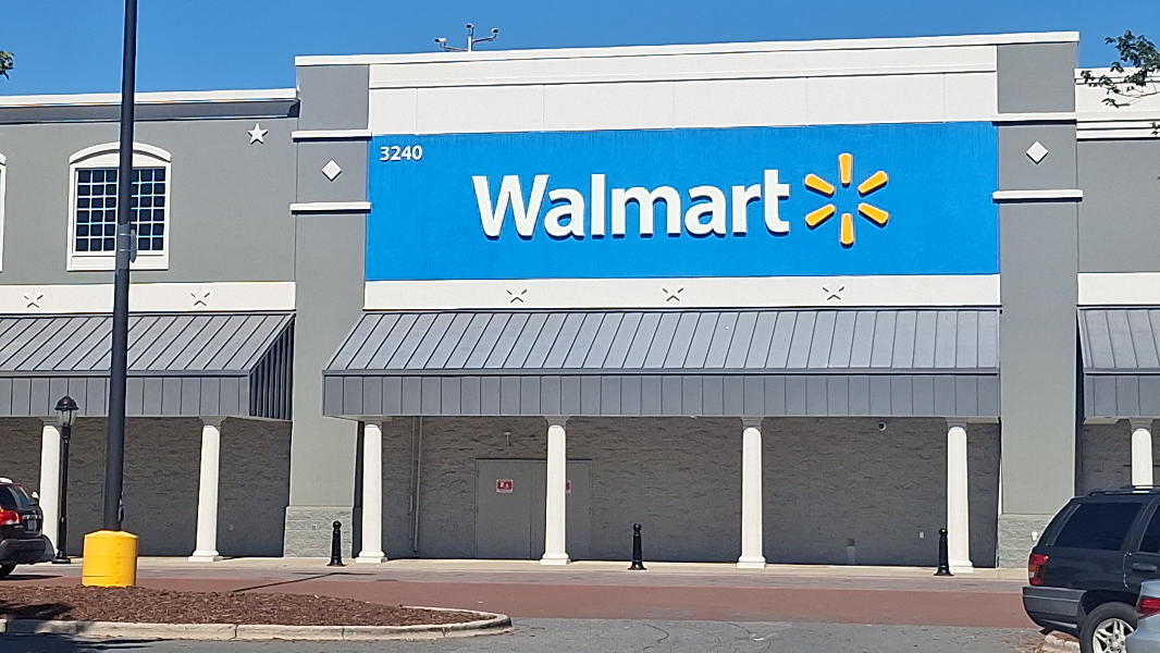 Charlotte woman discusses lawsuit she filed against Walmart