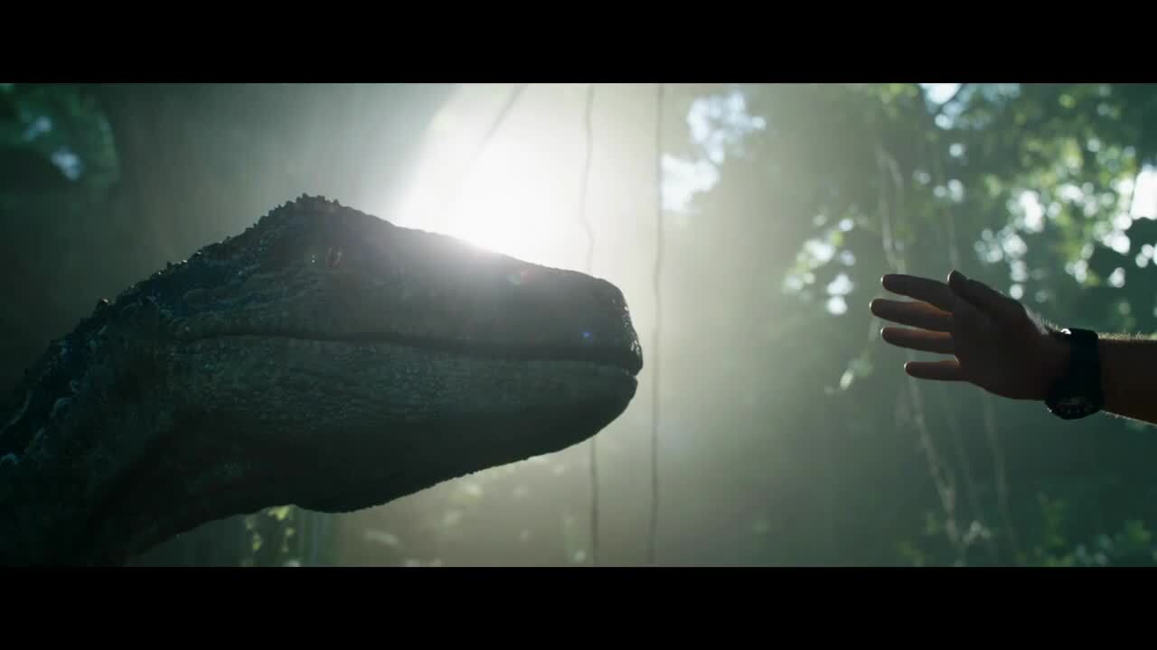 Here's the official trailer for "Jurassic Park: Fallen Kingdom"
