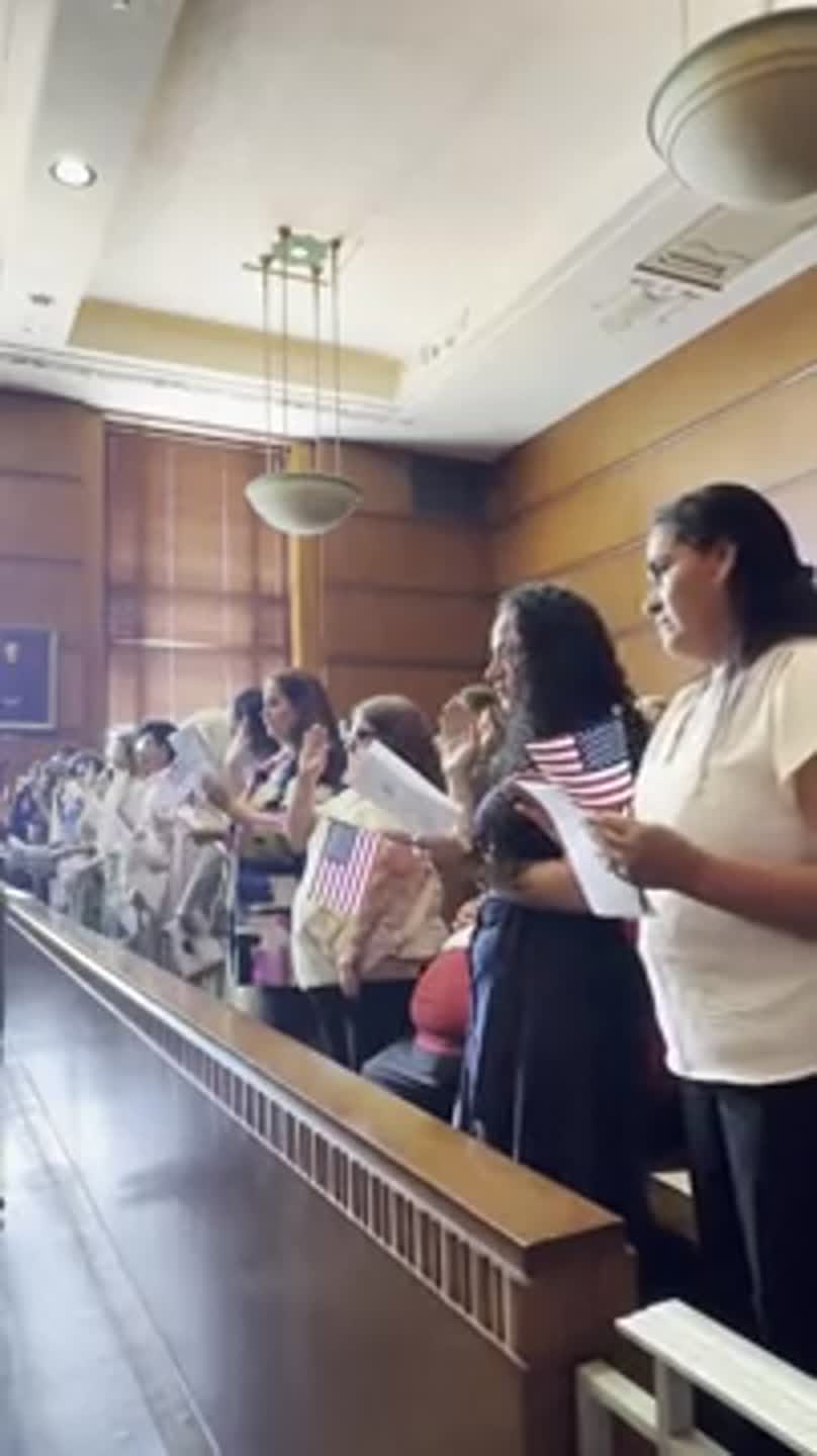 With tears of joy, 49 new Americans take oath in Fort Worth