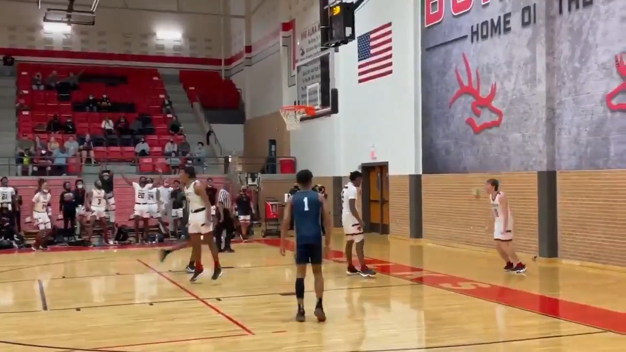 Mansfield Legacy finishes off Richland with monster dunk