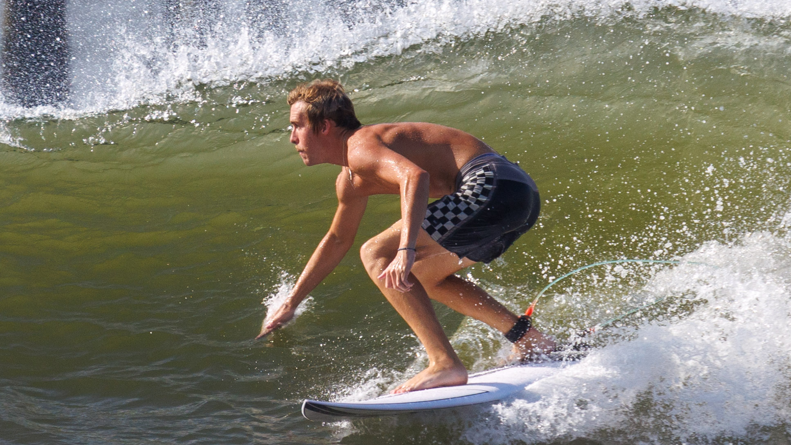 Watch as North Myrtle Beach surfers catch waves from Hurricane Erin