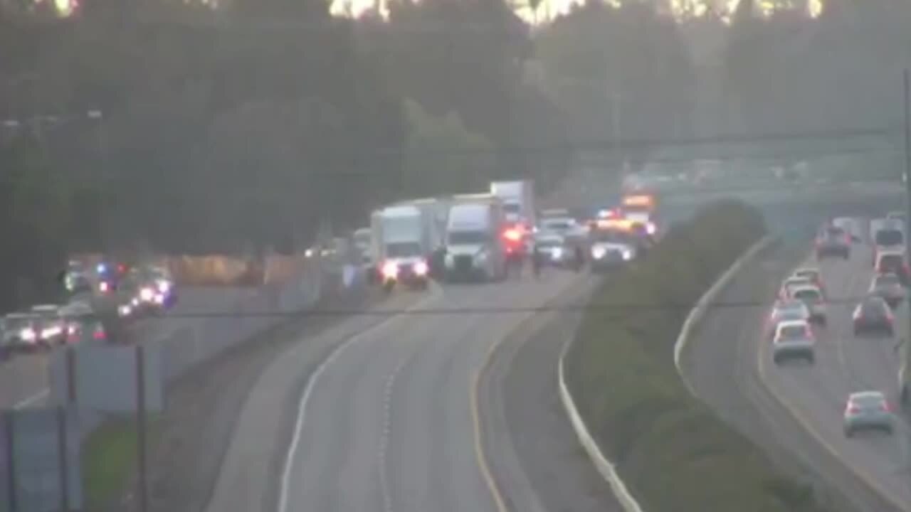 Big rig crash deaths spiked in Sacramento. Here’s how to protect yourself on the freeway