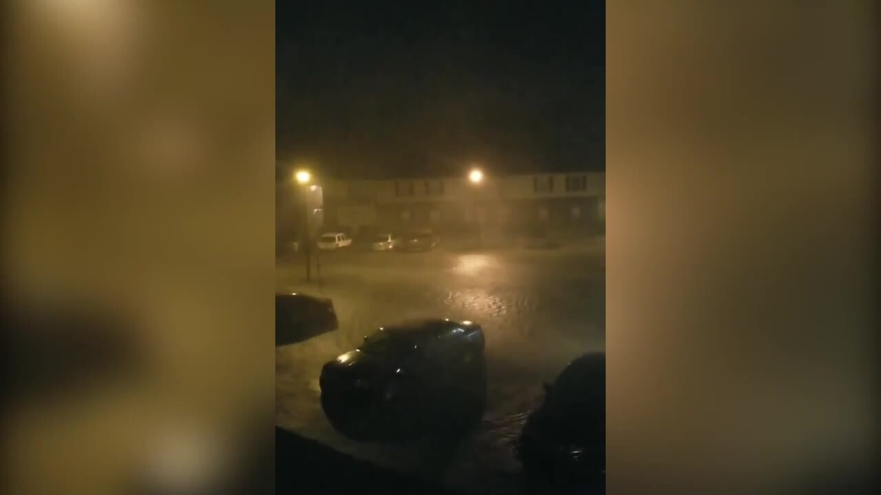 High winds and heavy rain in Alabama Gulf Coast as Hurricane Sally hits