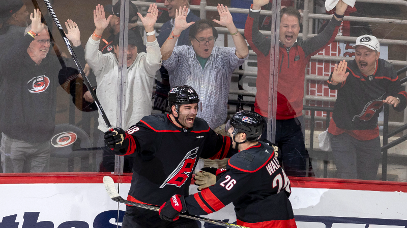 Hurricanes Jordan Martinook on scoring the game-winning goal vs. Ottawa