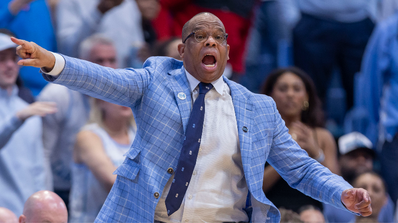 What's the secret of the sideline stylin' of UNC basketball coach Hubert Davis?
