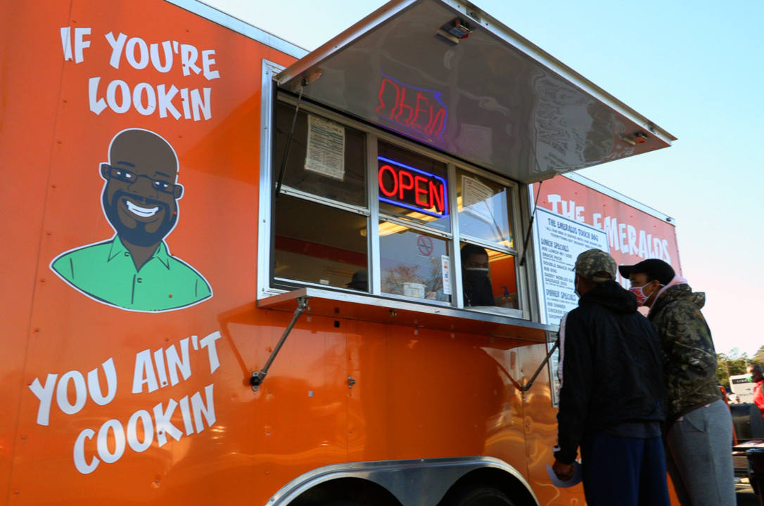 Columbus voters treated to free BBQ, chips