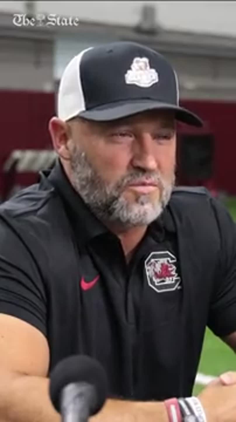 USC wide receivers coach Mike Furrey to coach his son, Stone Furrey