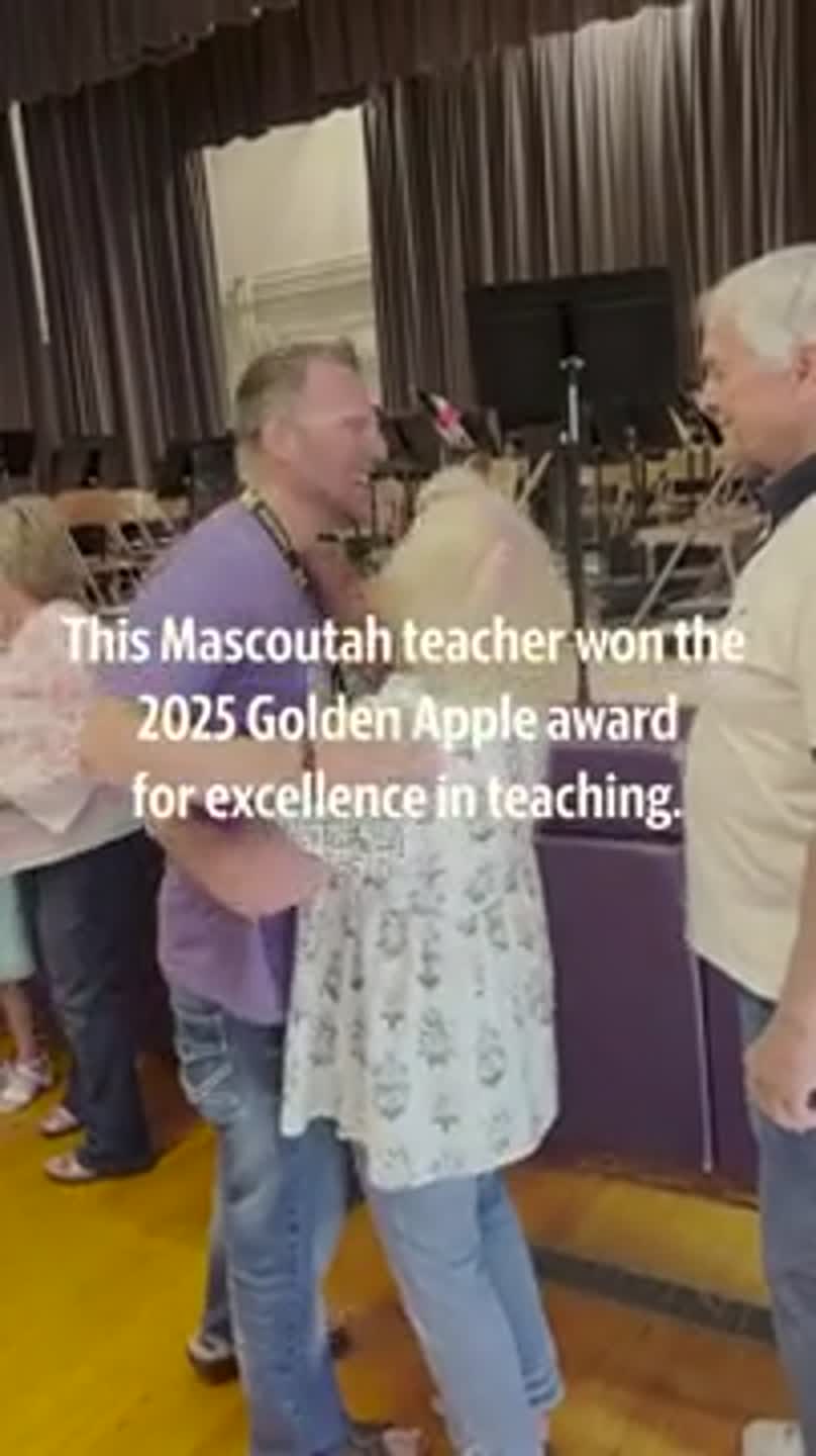 Mascoutah Teacher Wins Esteemed Golden Apple Award