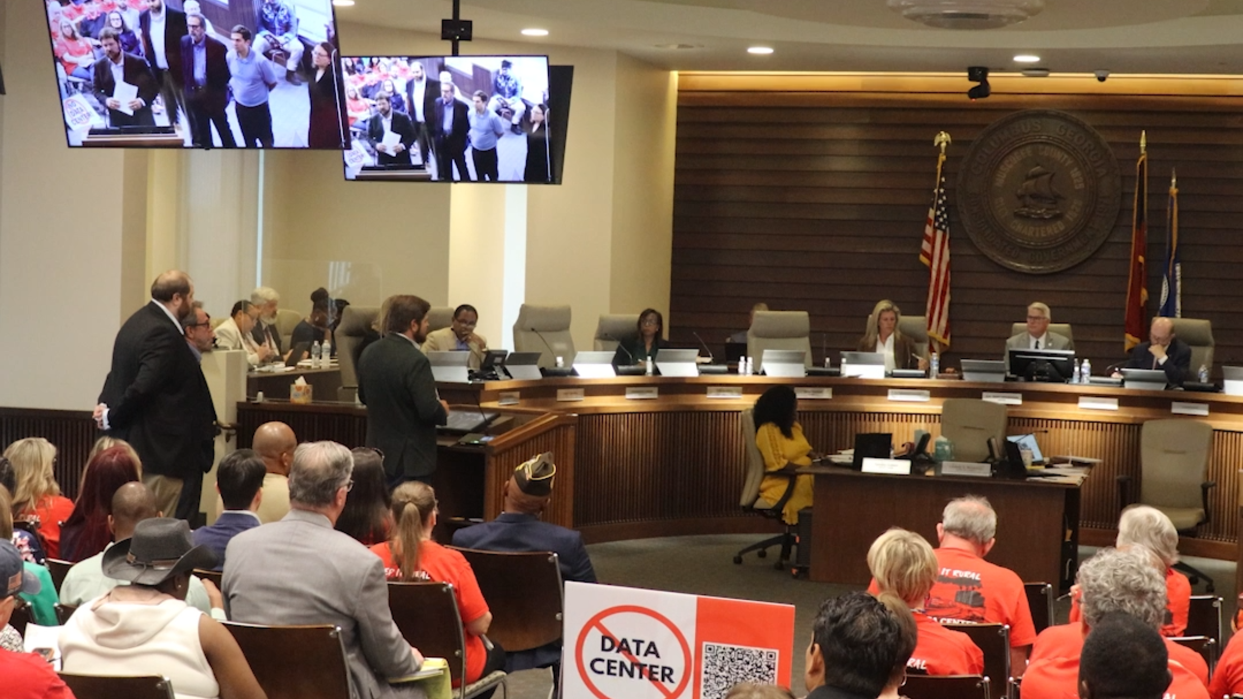 Are you curious about the “unofficial data center committee?” Reporter explains