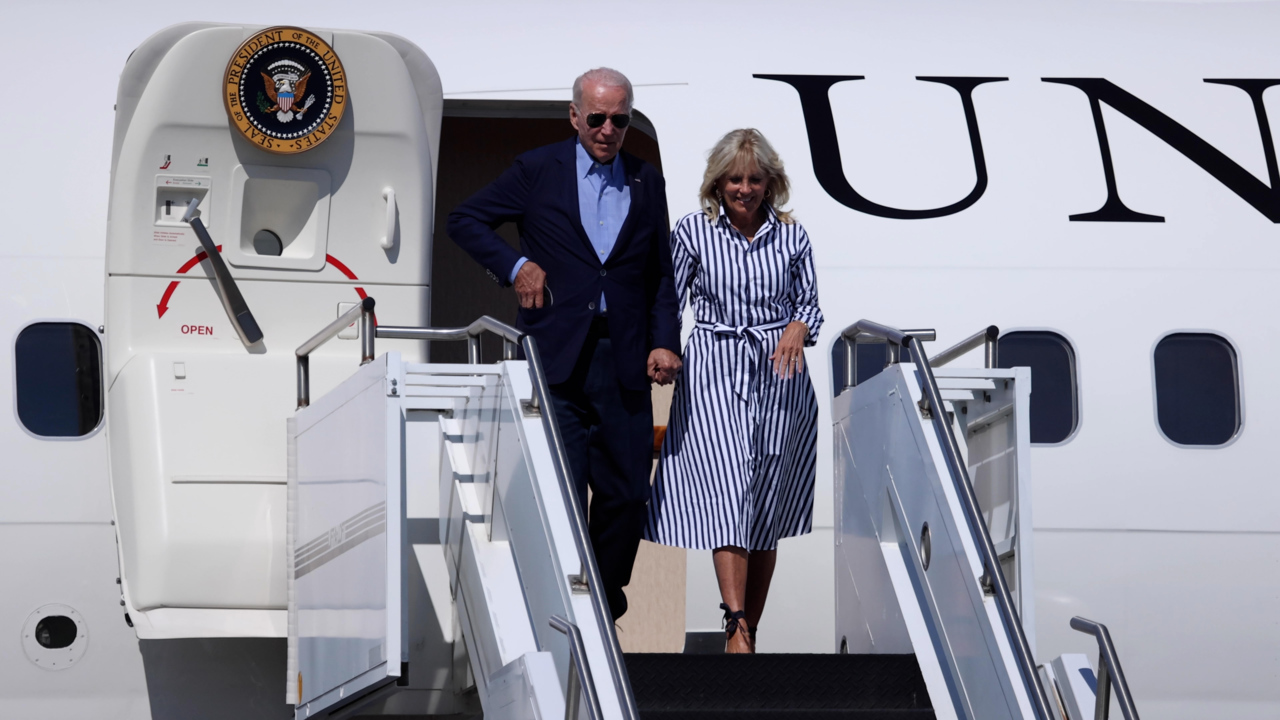 President Joe Biden lands in Lexington, goes to tour Eastern Kentucky flooding