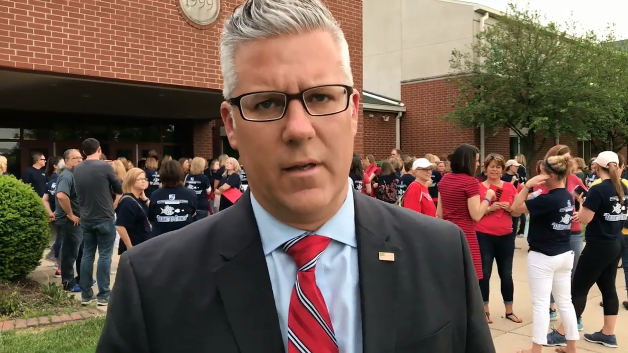 Transgender, Muslim students learn from O'Fallon school board member