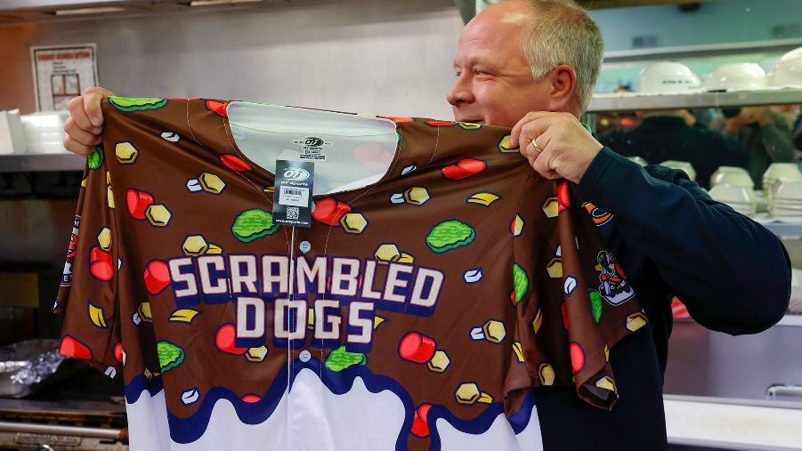 Watch as Columbus Clingstones announce ‘Scrambled Dogs’ alternate identity for 2026