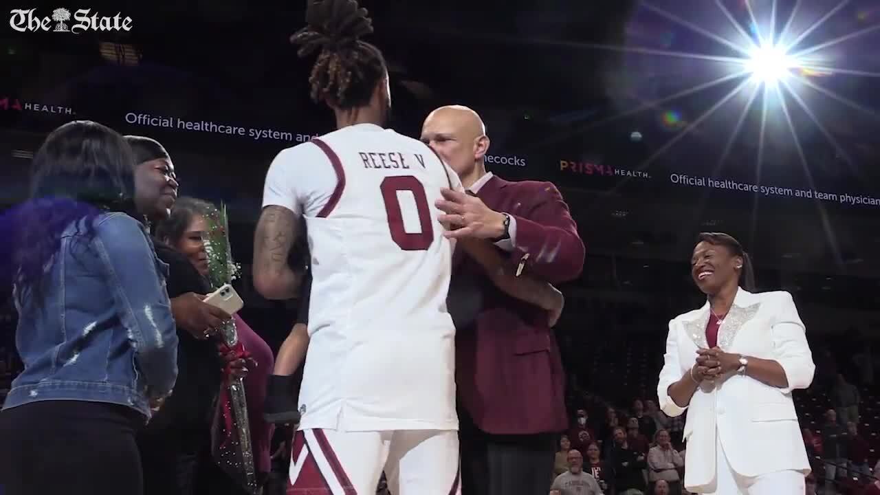 Gamecocks celebrate senior night after defeating Missouri