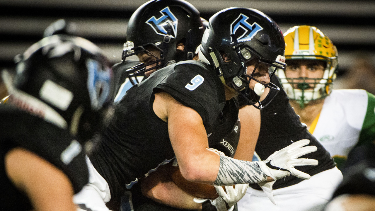 Record-setting day helps lift Hockinson over Lynden for 2A title