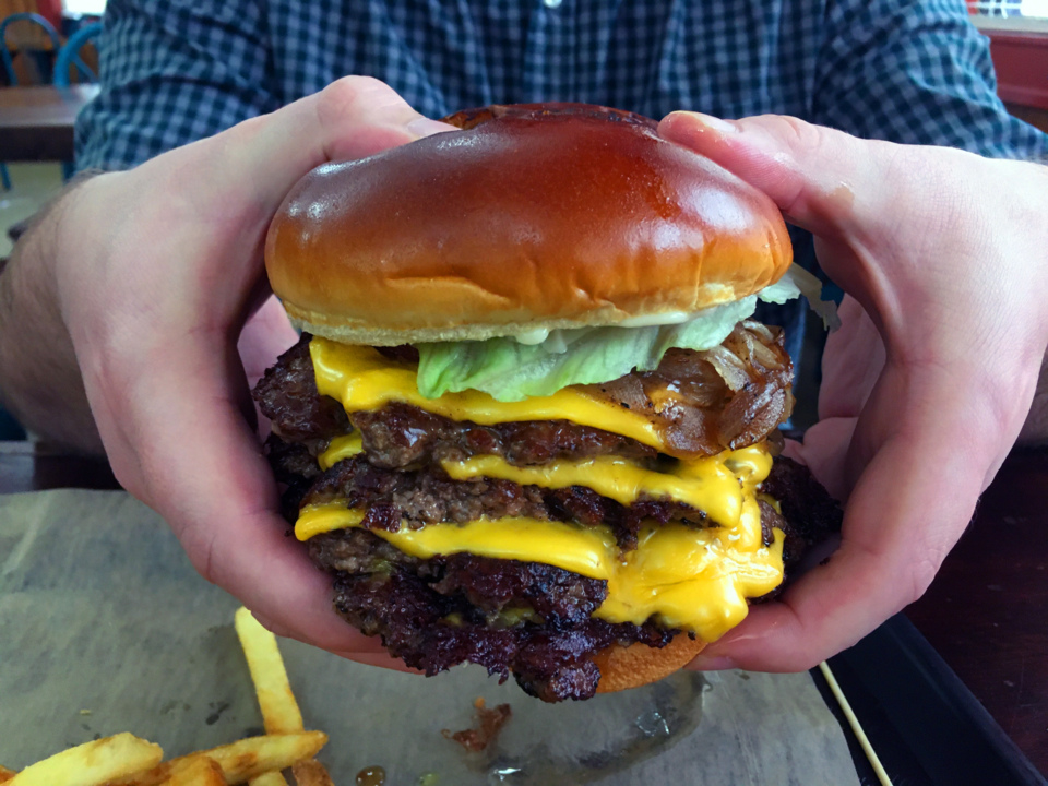 Legendary size of Ranger burger forces Foodie Friday reporter to tap out
