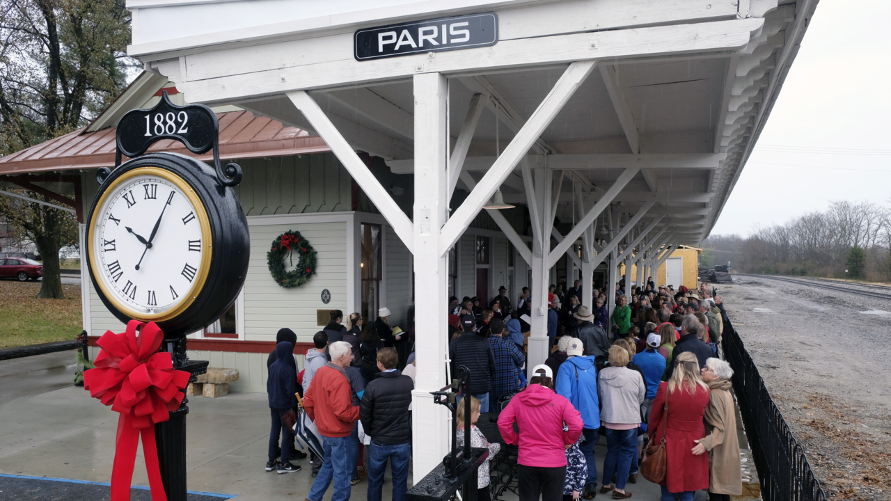 They vowed to save this abandoned train depot. Now, it’s a restaurant, bourbon bar.