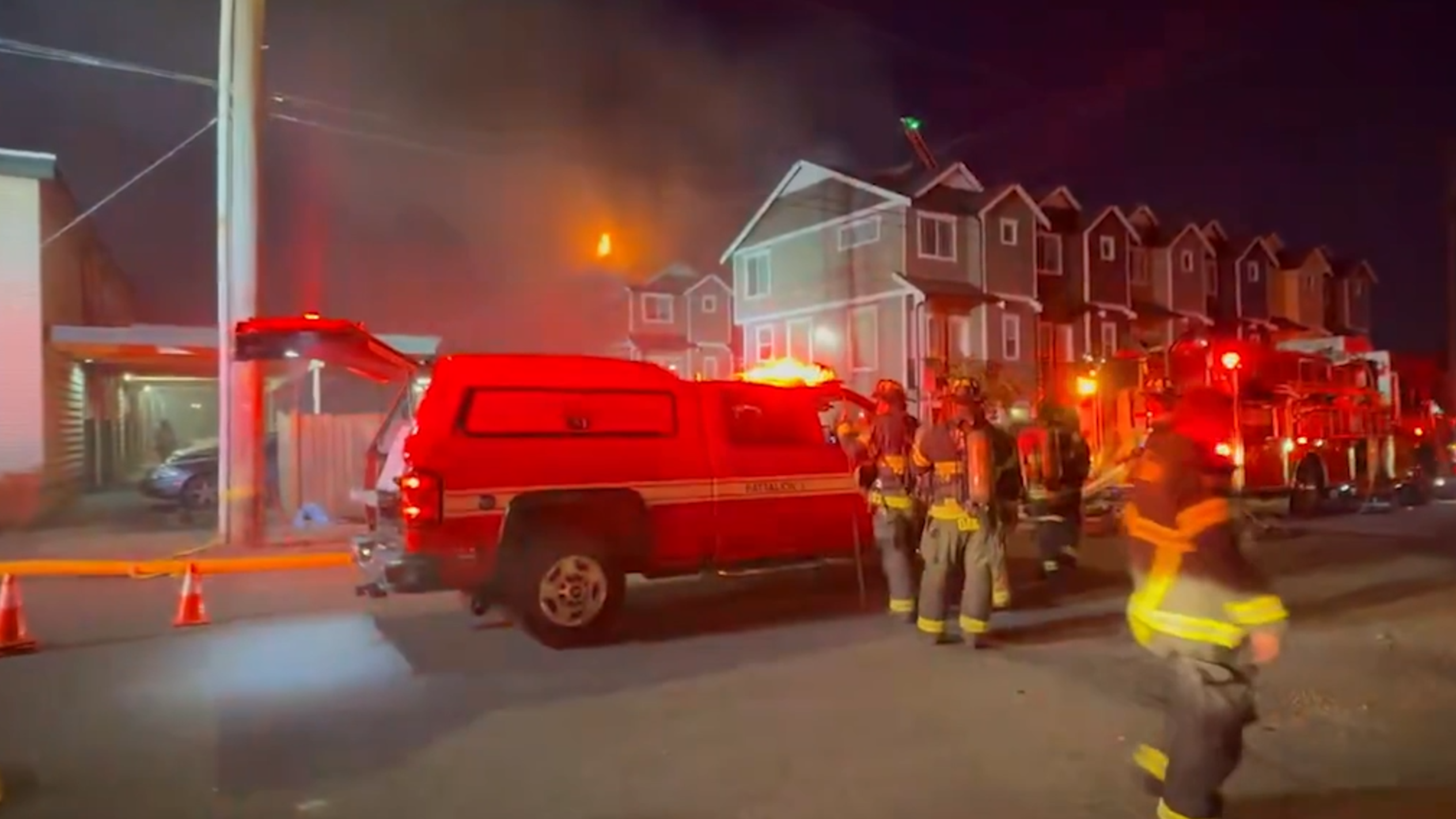 Tacoma construction building destroyed after fire ignites, spreads to ...