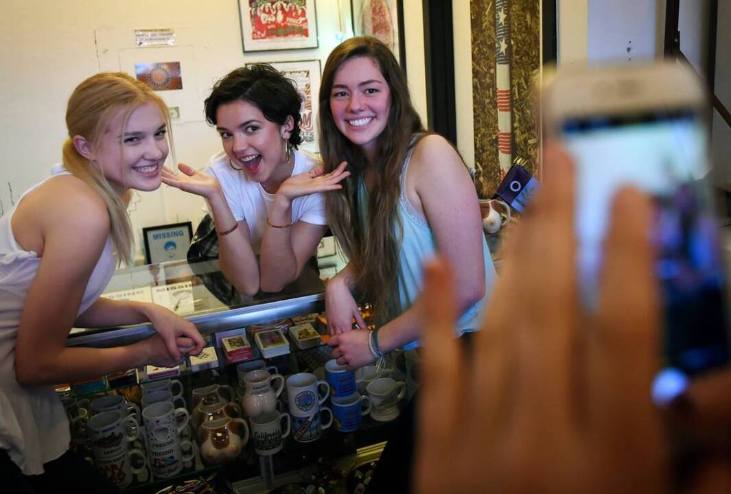 ‘Bachelor’ contestant Bekah meets local fans, says love can happen on a TV show