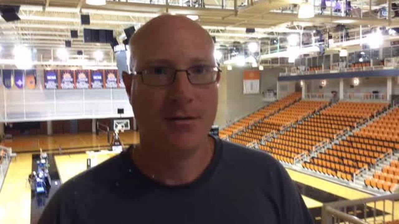 Ruzzo has high expectations for Bears