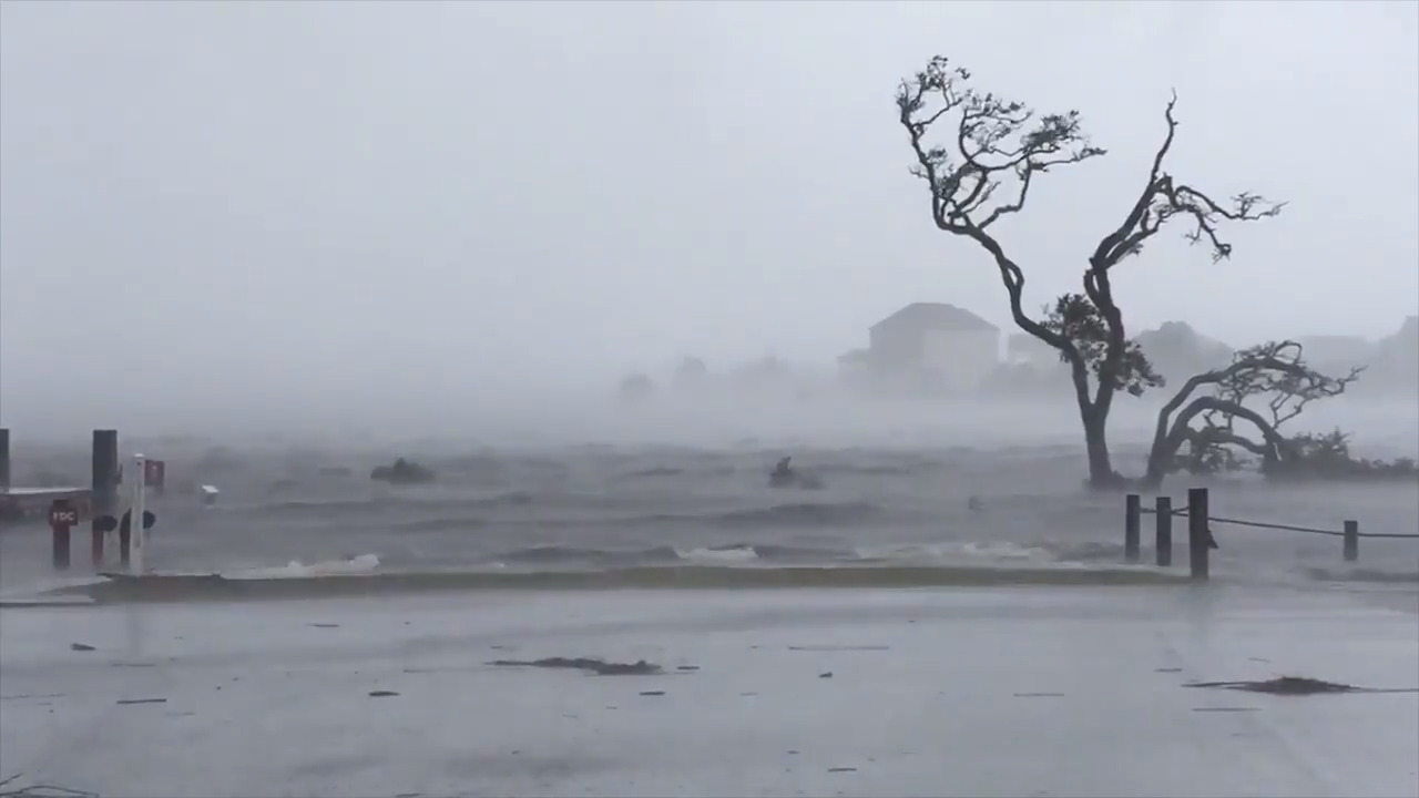 As Hurricane Florence disrupts college football schedules, players adjust their plans