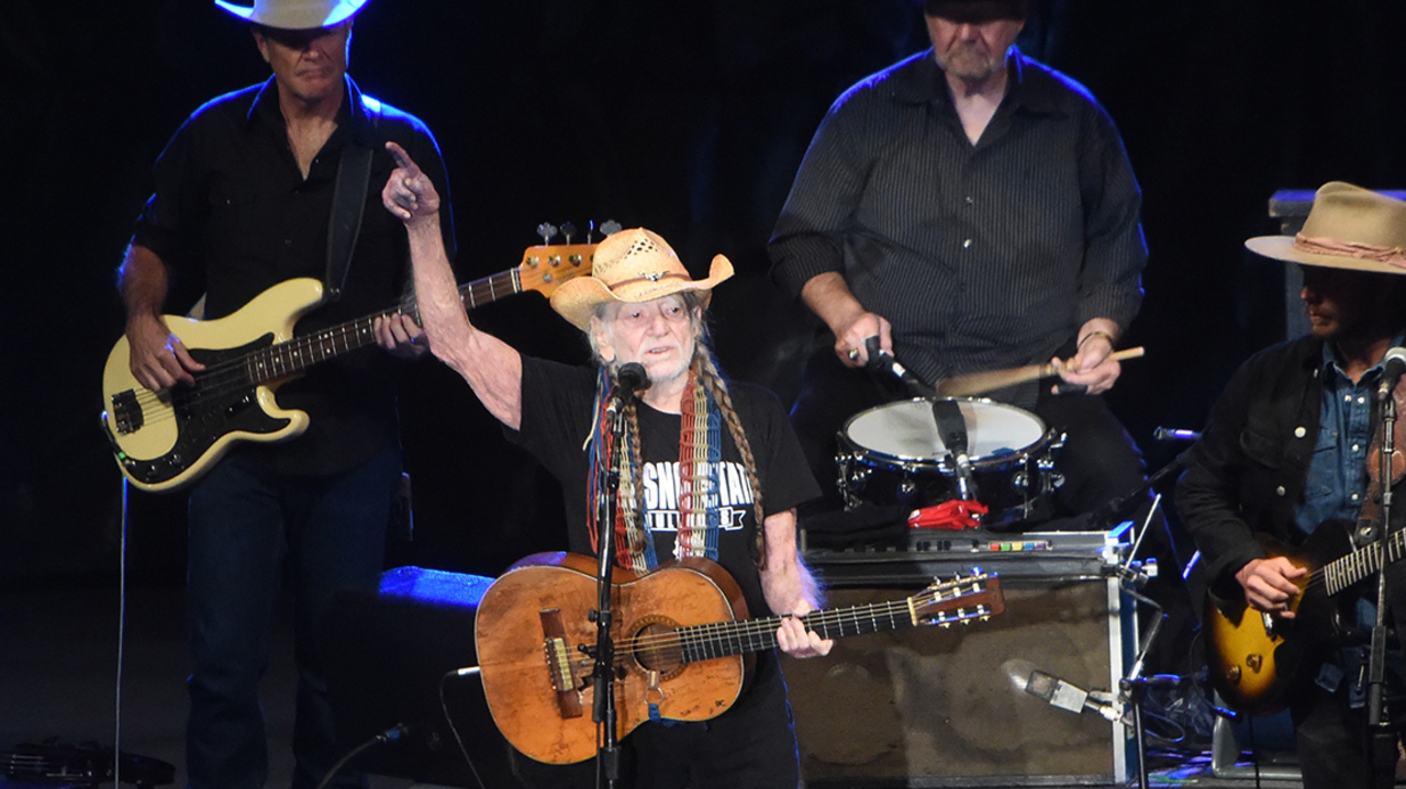 Missed Willie Nelson at the fair? You can see him in Bakersfield, Stockton in 2020