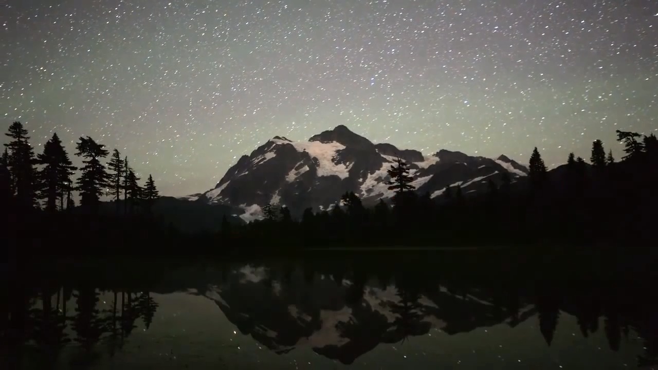Timelapse video of clouds, stars at Mount Shuksan and Picture Lake